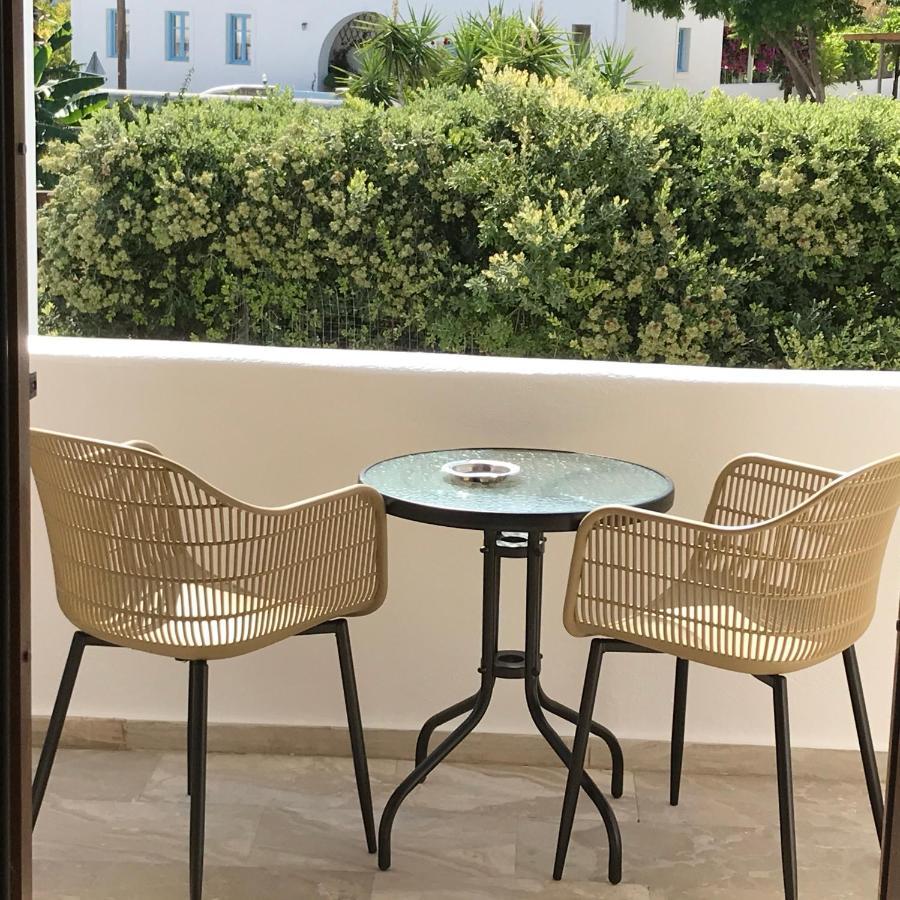 Vassiliki Rooms Páros Zewnętrze zdjęcie