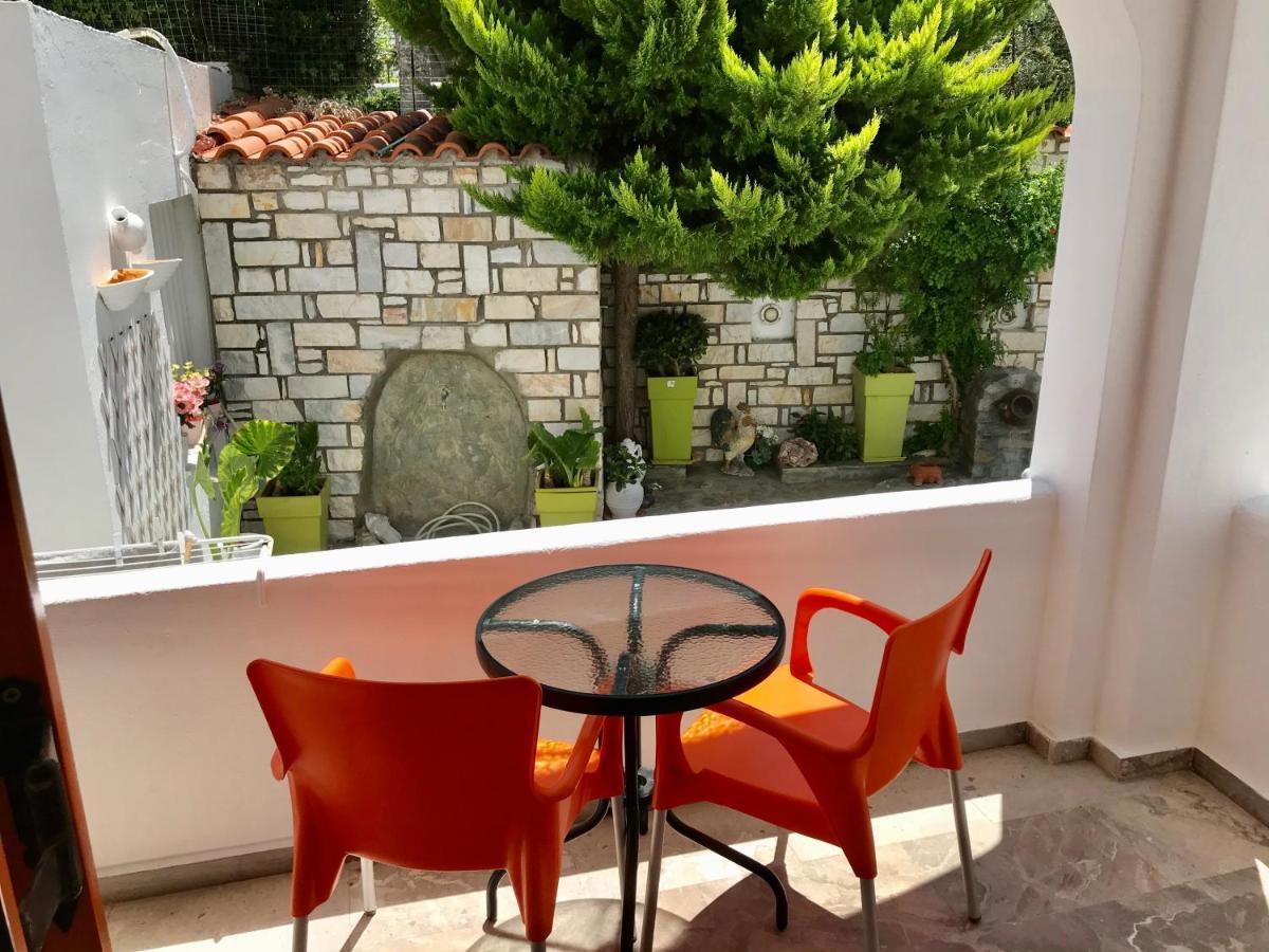Vassiliki Rooms Páros Zewnętrze zdjęcie
