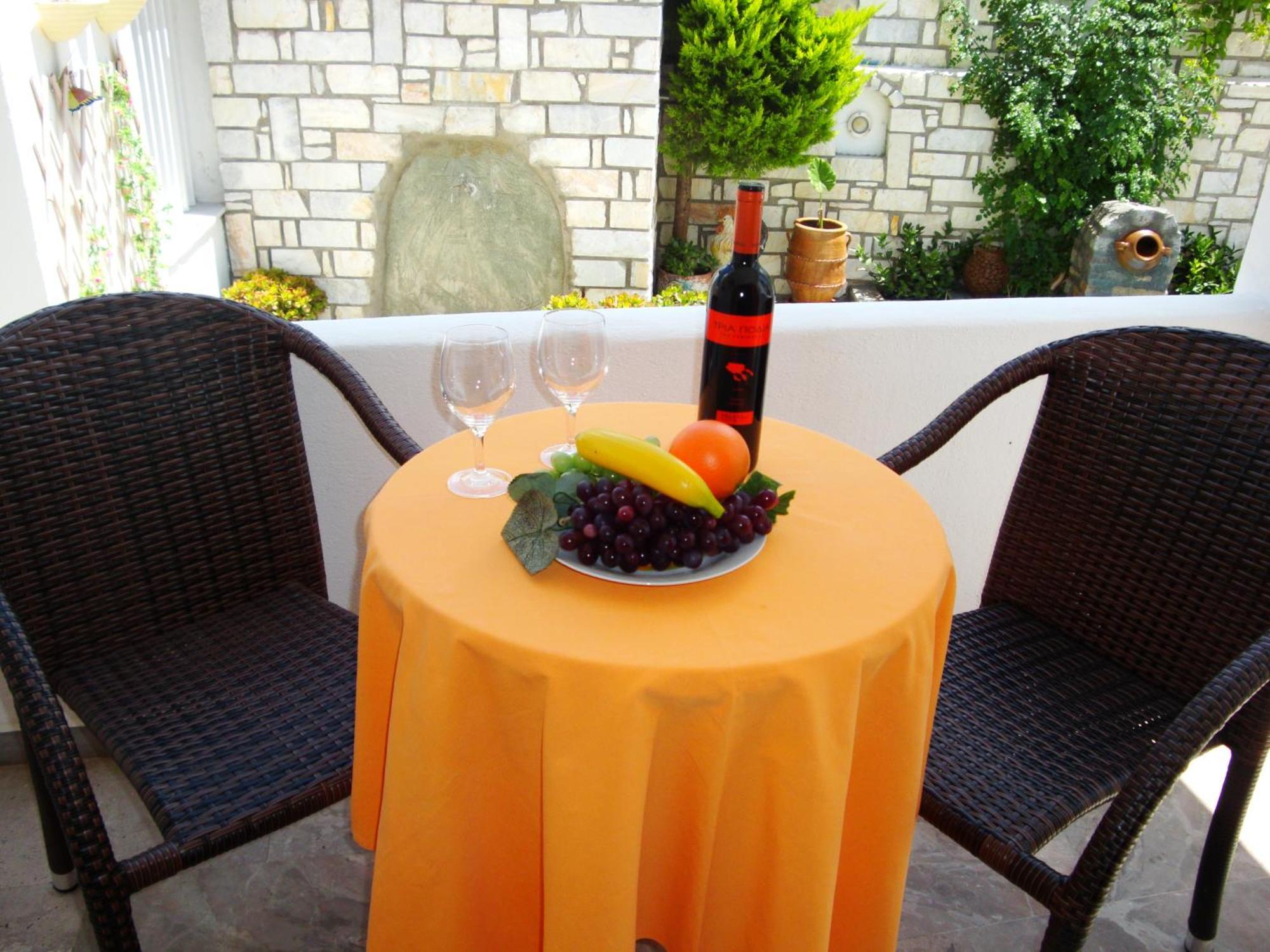 Vassiliki Rooms Páros Zewnętrze zdjęcie