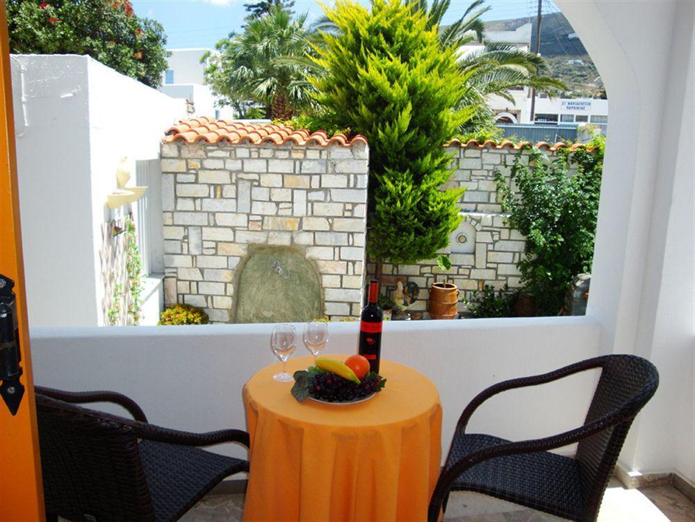 Vassiliki Rooms Páros Zewnętrze zdjęcie